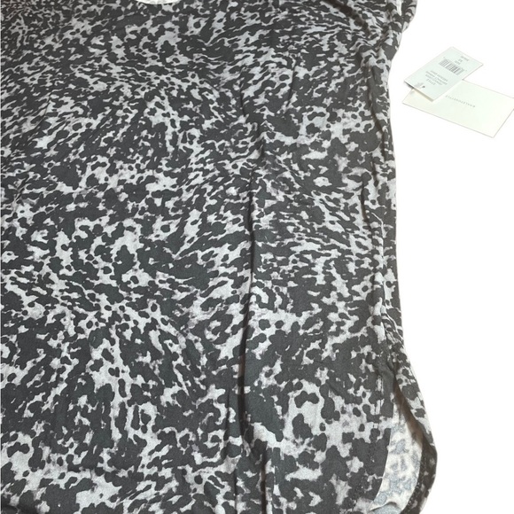 𝅺H HALSTON STUDIO Scoop Neck Patterned High/low T-shirt ABSTRACT ANIMAL - Picture 5 of 14